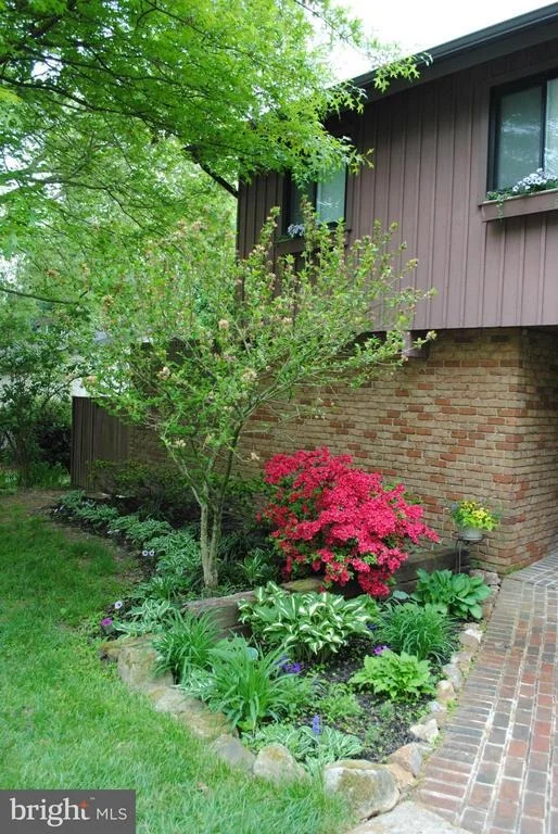 Photo of 5608 THUNDER HILL ROAD