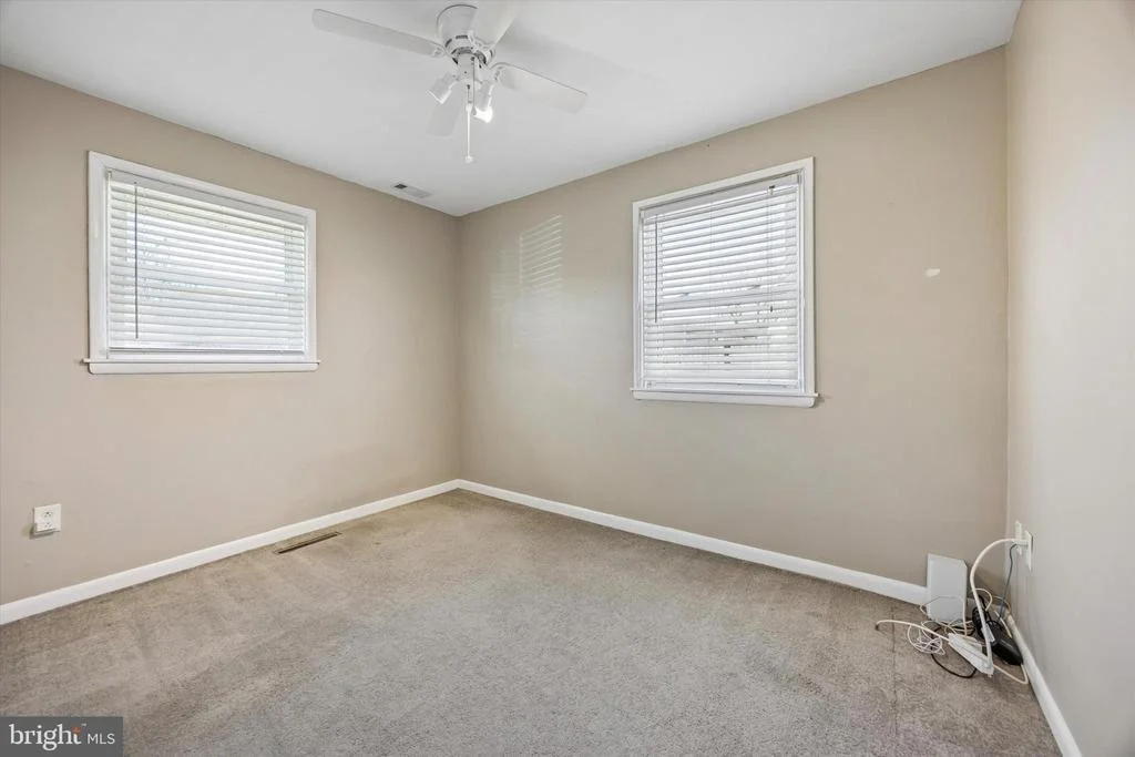 Photo of 463 COLONIAL ROAD