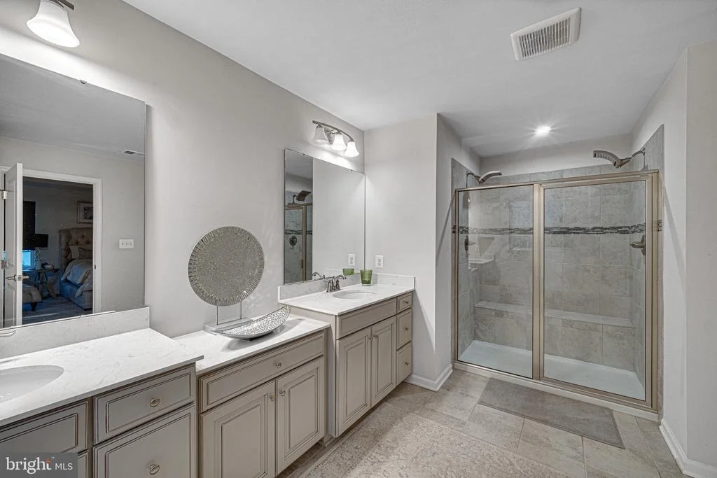 Photo of 13511 HEBRON LANE