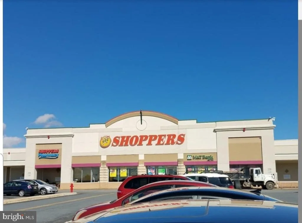Photo of 9210 FOX PARK ROAD