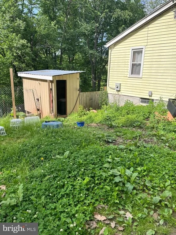 Photo of 106 E DEEP RUN ROAD