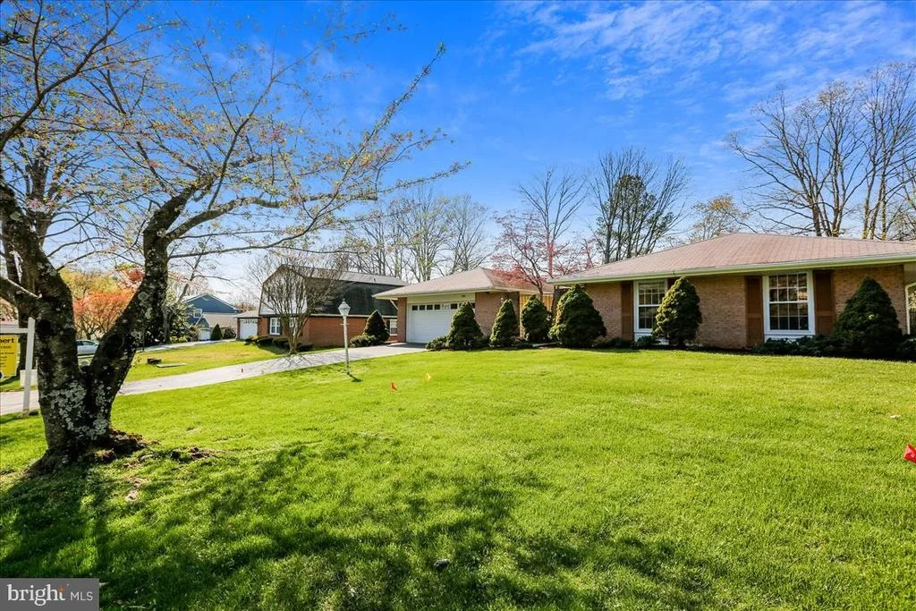 Photo of 3005 BIRCHTREE LANE