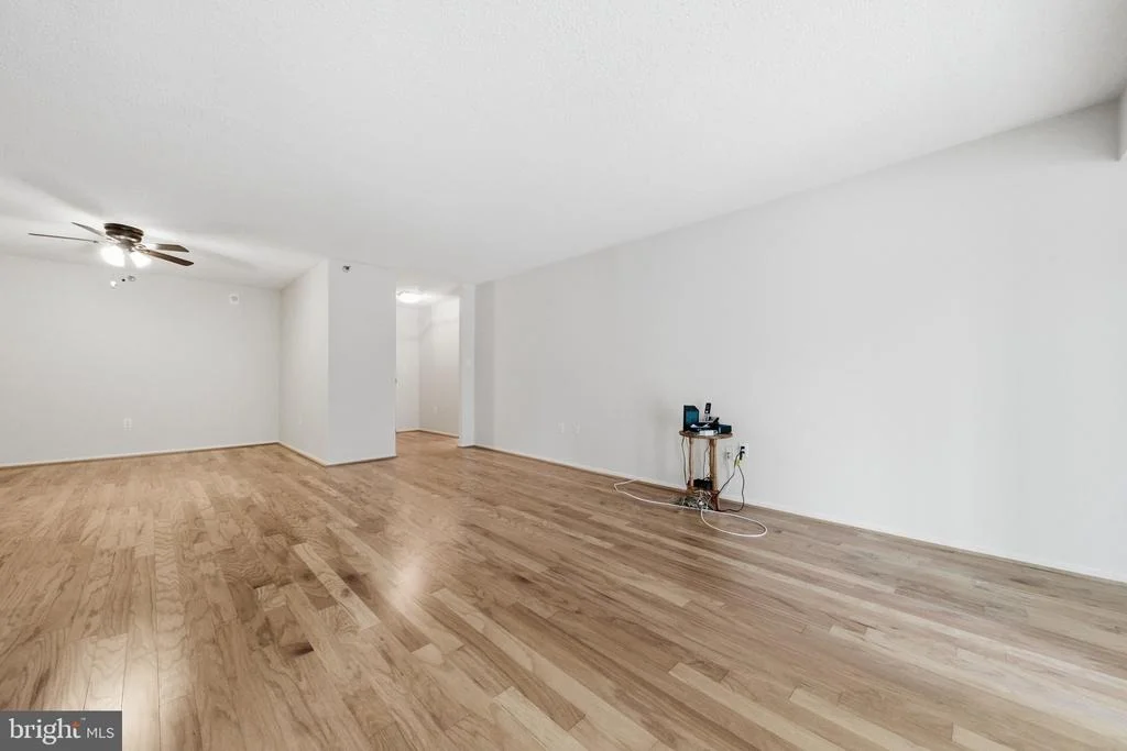 Photo of Unit 2115 at 15107 INTERLACHEN DRIVE