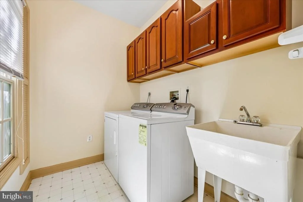 Photo of 21400 MANOR VIEW CIRCLE