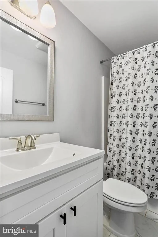 Photo of 219 SUMMERFIELD WAY