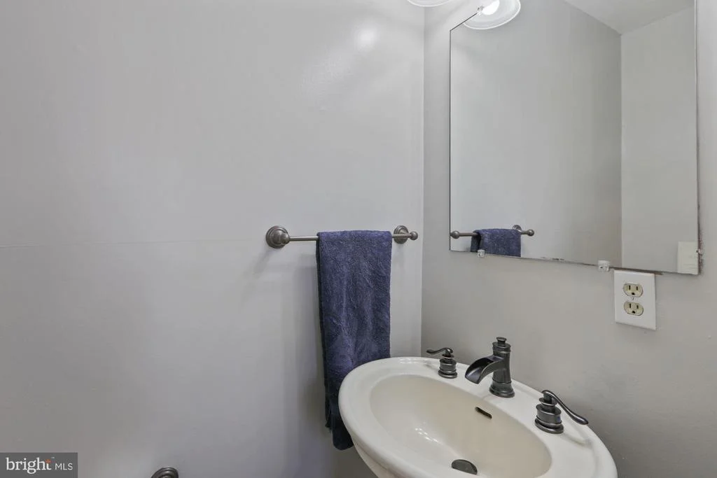 Photo of 2734 CROOKED RUN ROAD