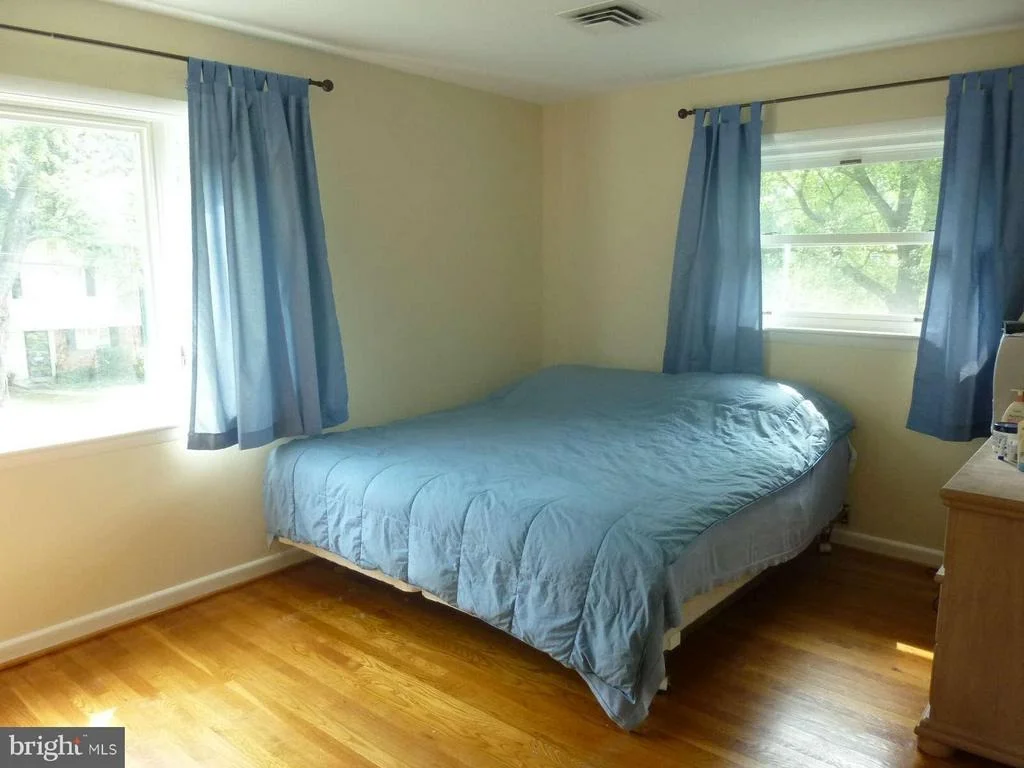 Photo of 11404 LUND PLACE