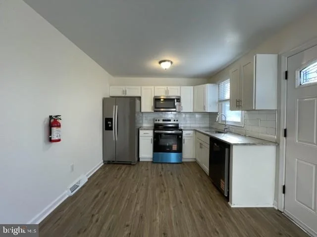 Photo of 804 PINE AVENUE