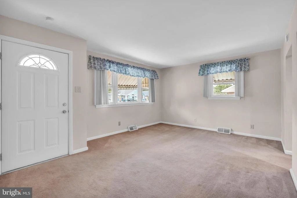 Photo of 19 PAUL ROAD