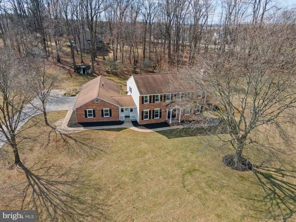 Photo of 3817 MOUNT AIRY DRIVE