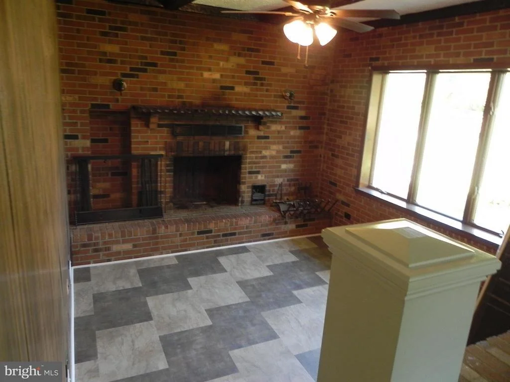 Photo of 4011 MIDLAND ROAD