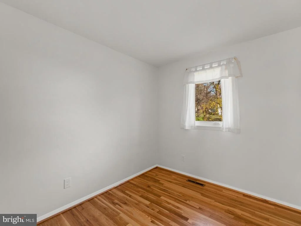 Photo of 5013 ELIOTS OAK ROAD