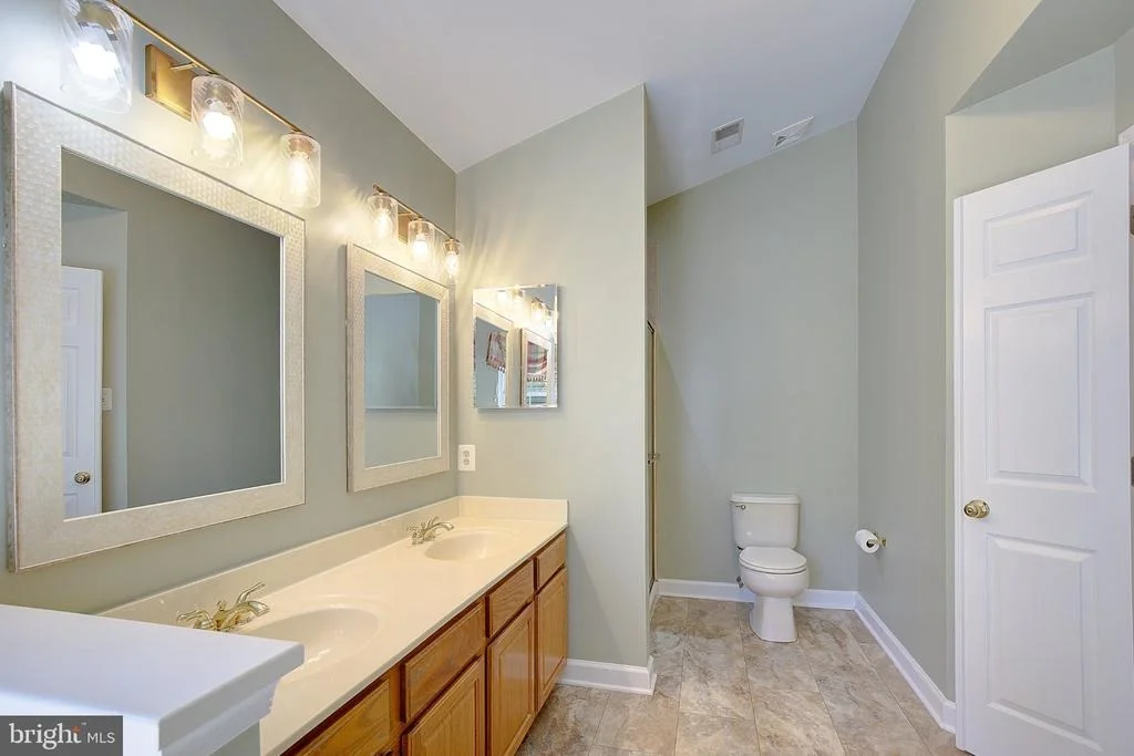 Photo of 2427 CHELMSFORD DRIVE