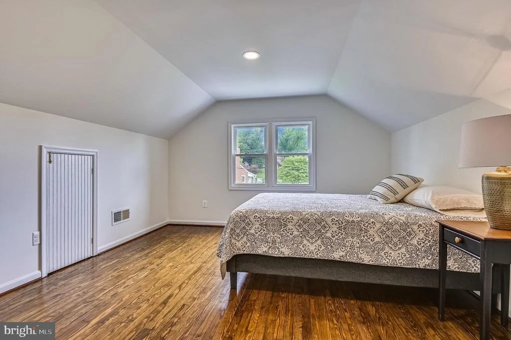 Photo of 122 BERTIE AVENUE