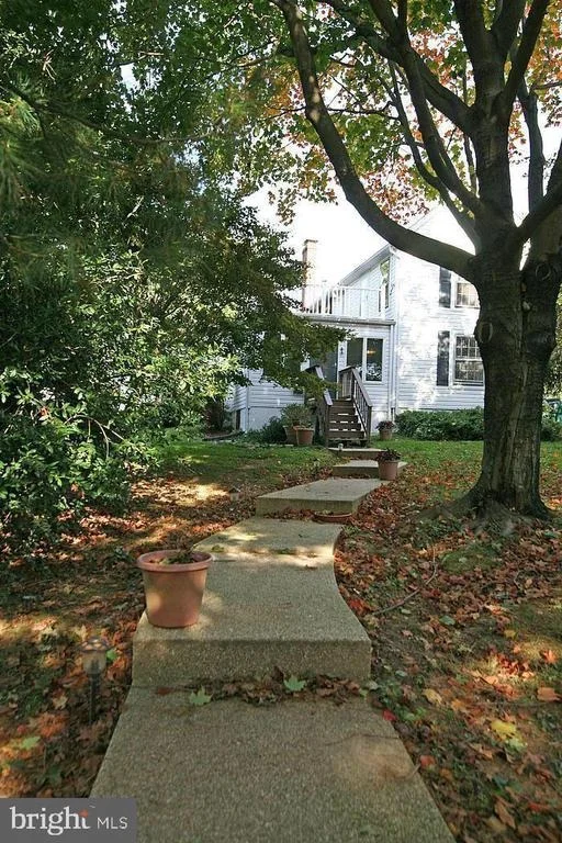 Photo of 5439 SHOOKSTOWN ROAD