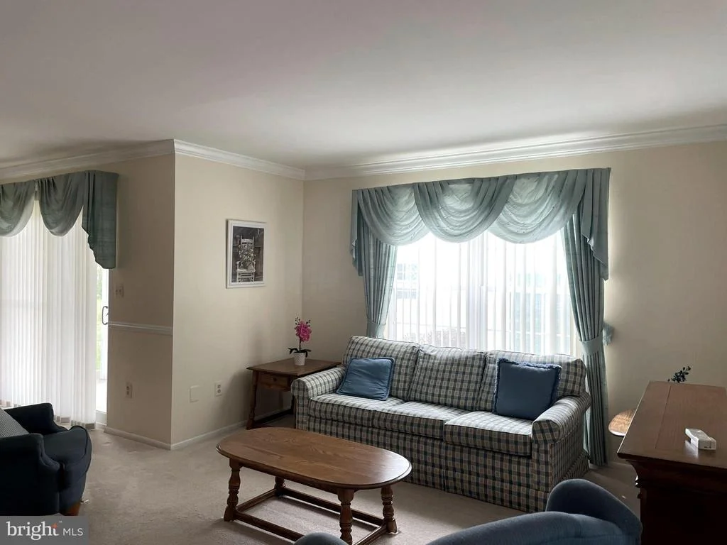 Photo of 5686 BARBERRY COURT