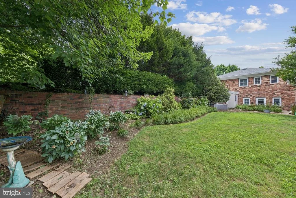 Photo of 1121 TANLEY ROAD