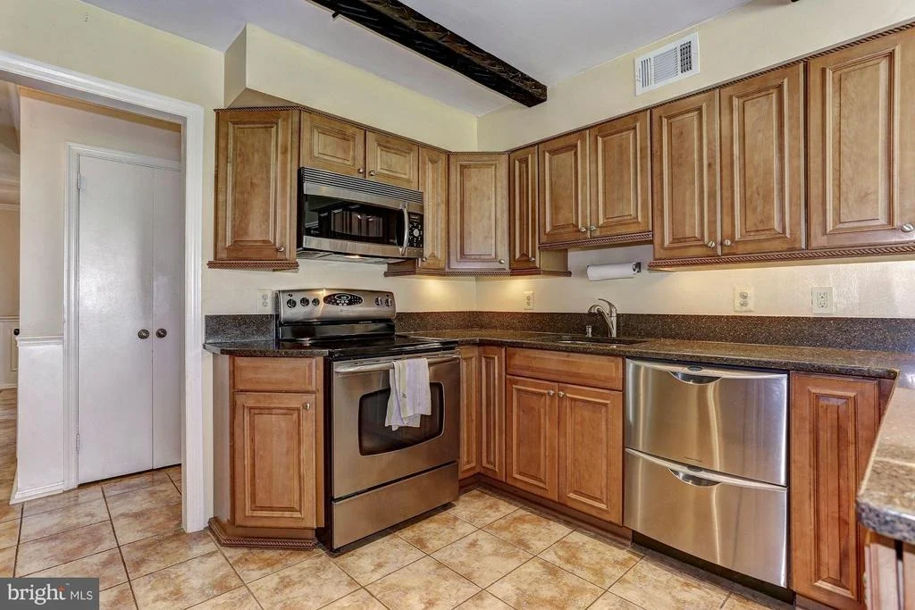 Photo of 15005 WELLWOOD ROAD