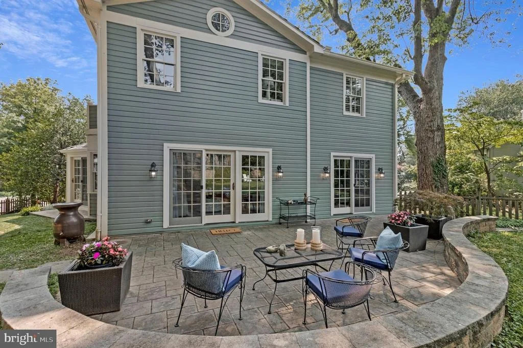 Photo of 4701 RIVER ROAD