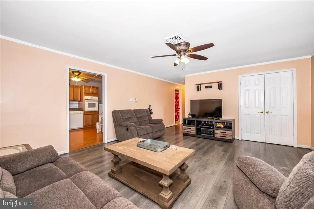 Photo of 15225 CLEAR SPRING ROAD