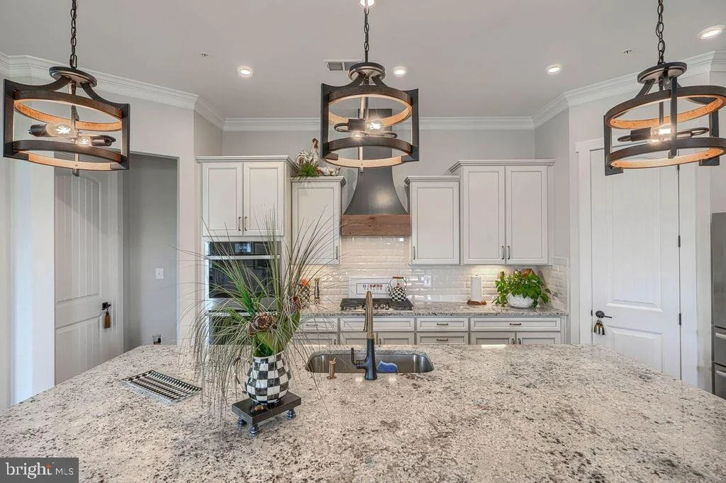 Photo of 320 BAYBERRY DRIVE
