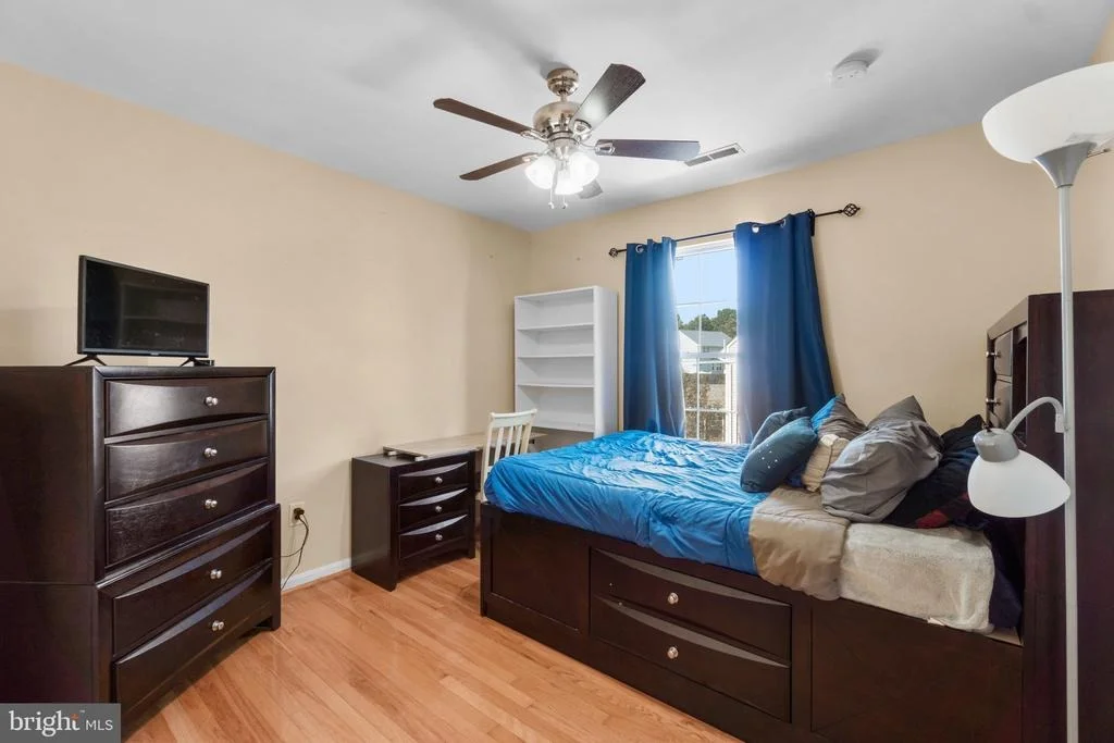 Photo of 814 WELLESLEY COURT