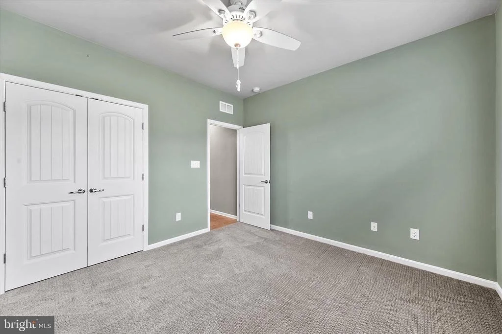 Photo of 322 MARINERS CIRCLE