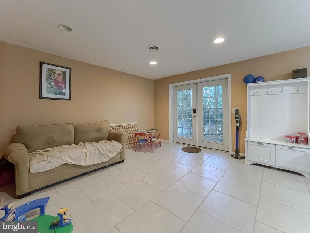 Photo of 1058 SAN ANGELO DRIVE