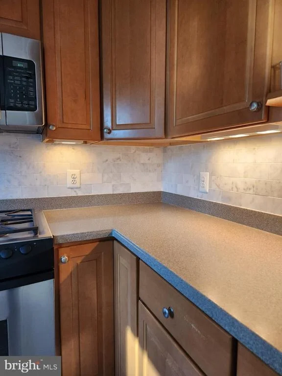 Photo of 8230 RIVERSIDE ROAD