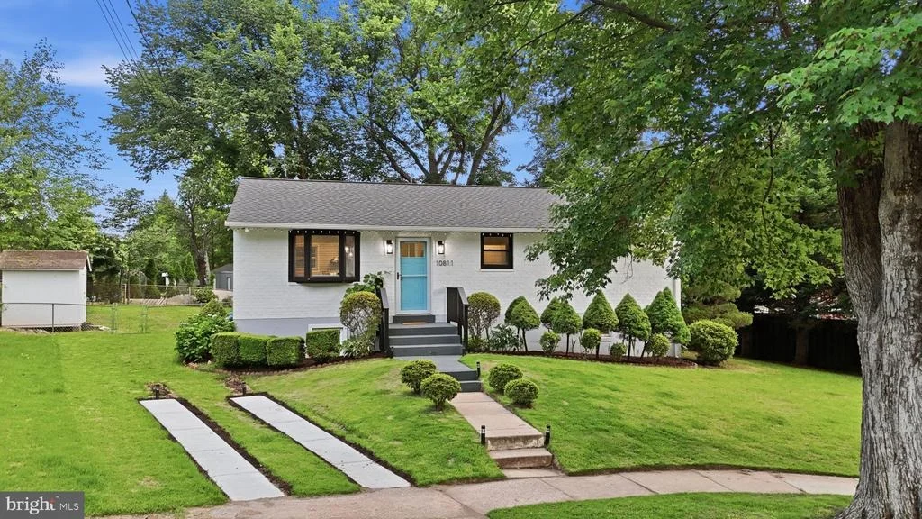 Photo of 10811 TENBROOK COURT