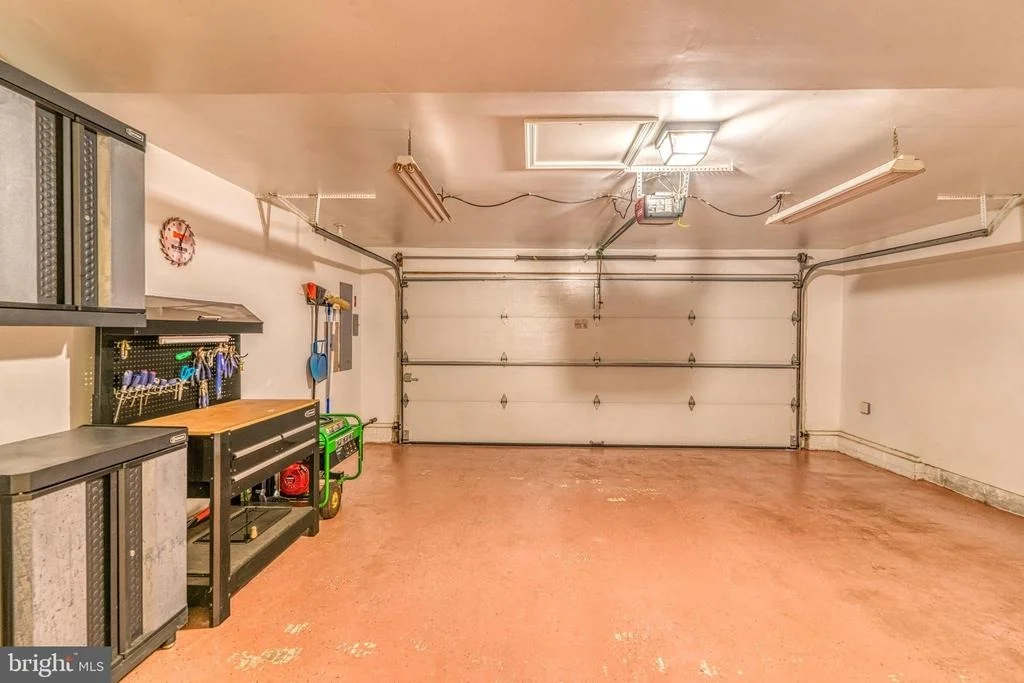 Photo of 16185 BRADBURN LANE