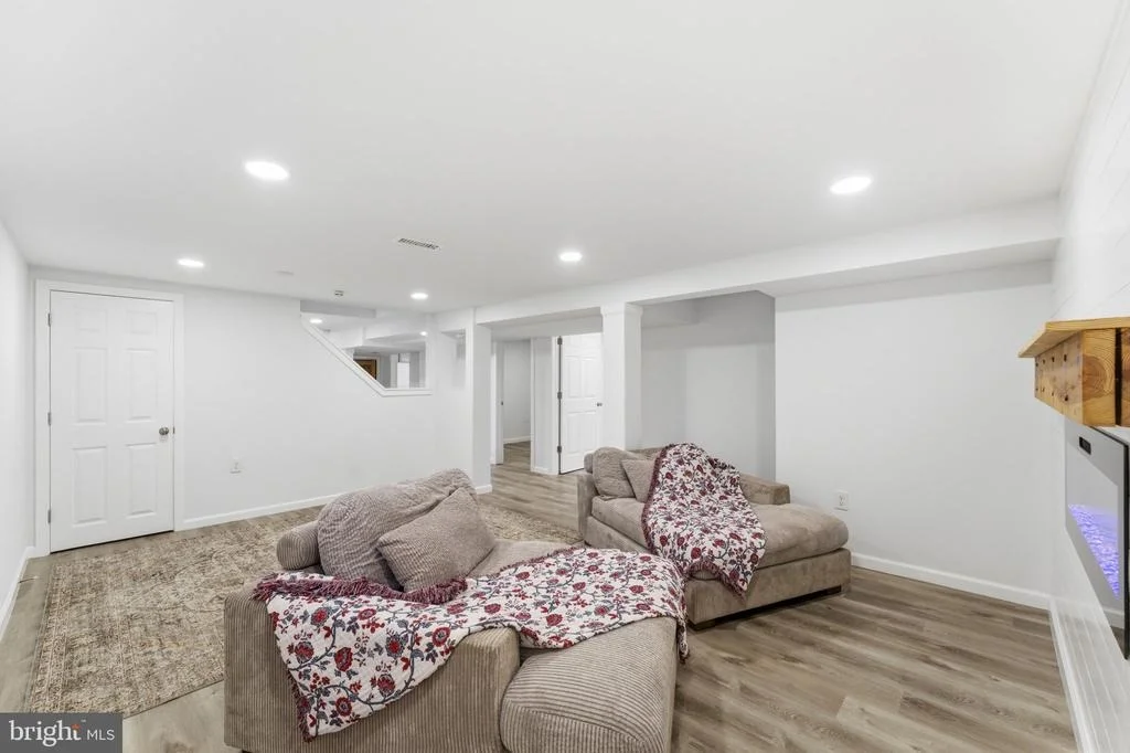 Photo of 10811 TENBROOK COURT