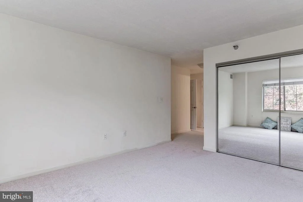 Photo of Unit 302 at 14805 PENNFIELD CIRCLE