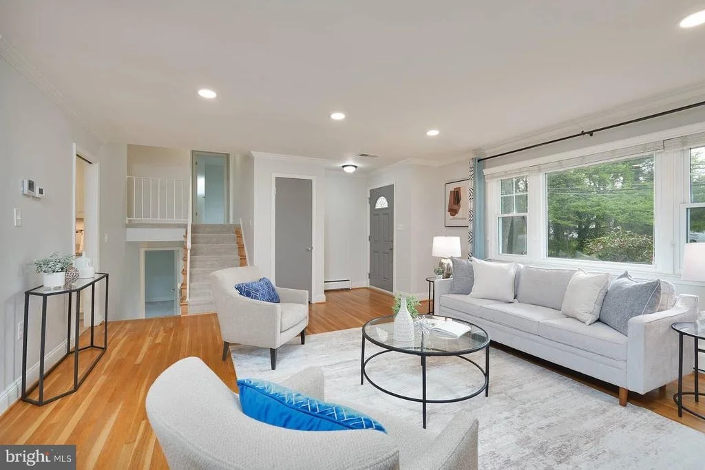 Photo of 1635 DINNEEN DRIVE