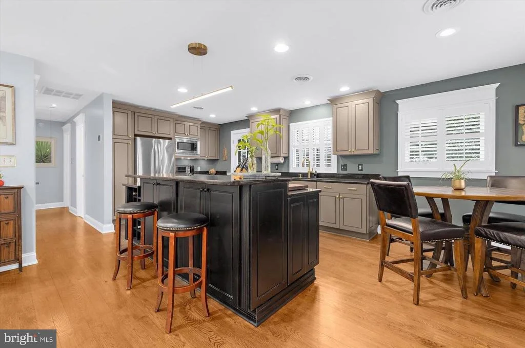 Photo of 228 DEWEY DRIVE
