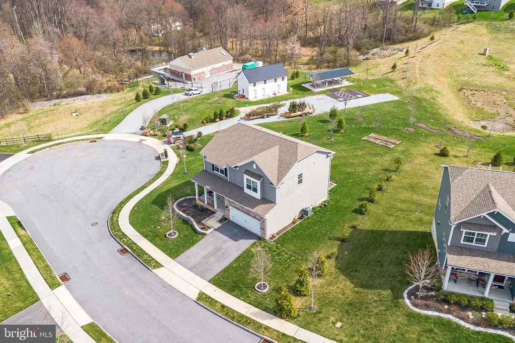 Photo of 266 ARTERS WAY