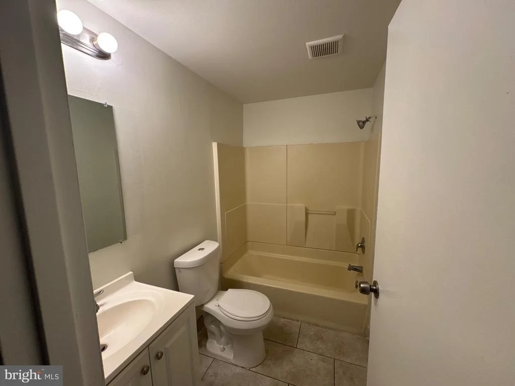 Photo of 502 BROMLEY ESTATE