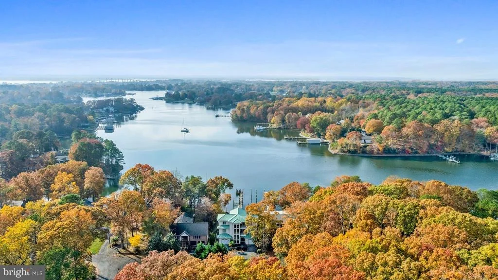 Photo of 206 HARBOR DRIVE
