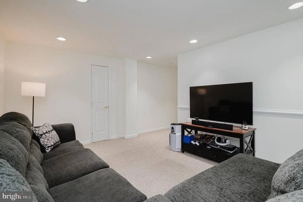 Photo of 726 CONCORD POINT DRIVE