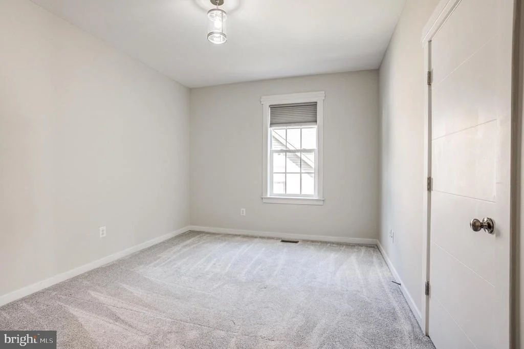Photo of 630 MACCUBBIN LANE