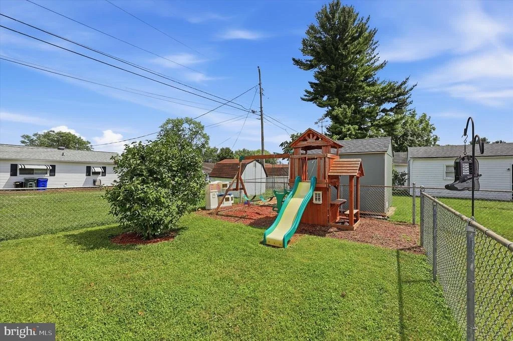 Photo of 316 REDWOOD AVE