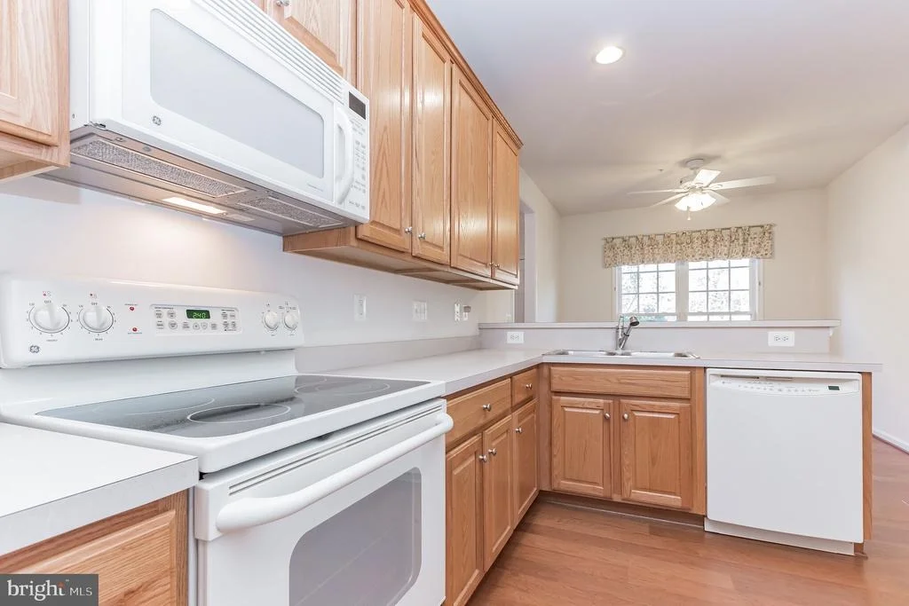 Photo of Unit 4 at 702 EMERALD WAY