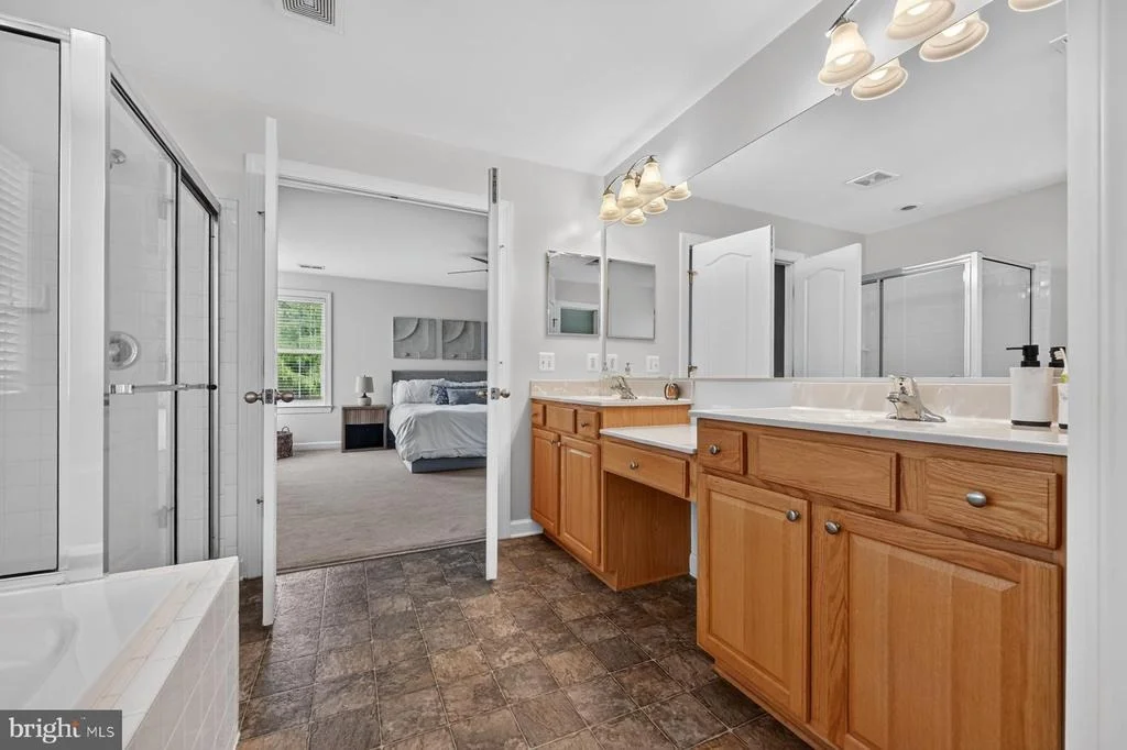 Photo of 810 MORAN DRIVE