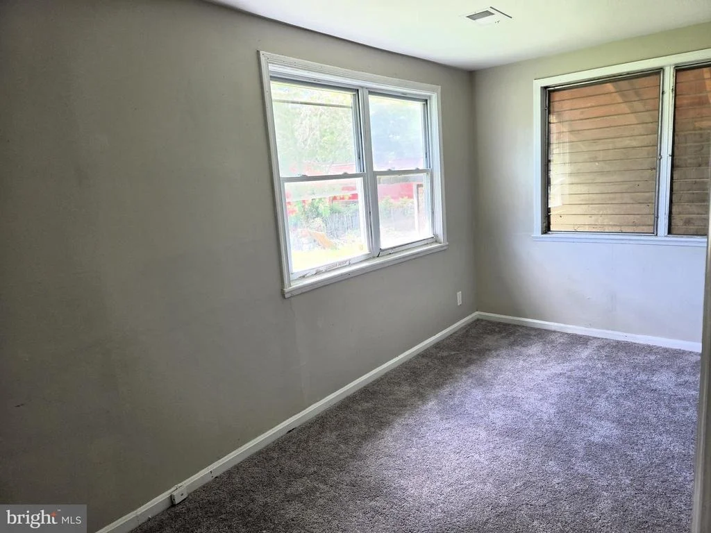 Photo of 208 68TH PLACE
