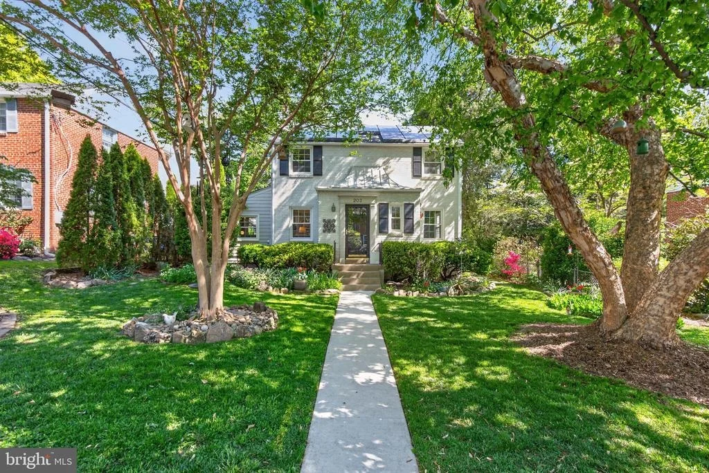 Photo of 203 BADEN STREET