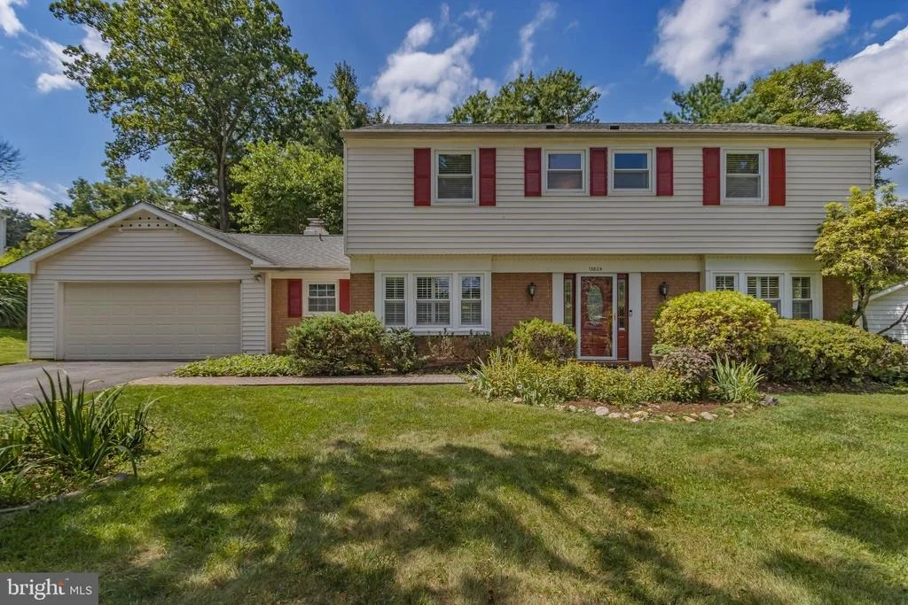 Photo of 13824 RIPPLING BROOK DRIVE