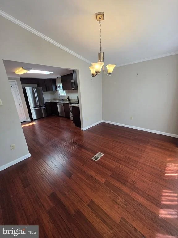 Photo of 24 TEAROSE DR