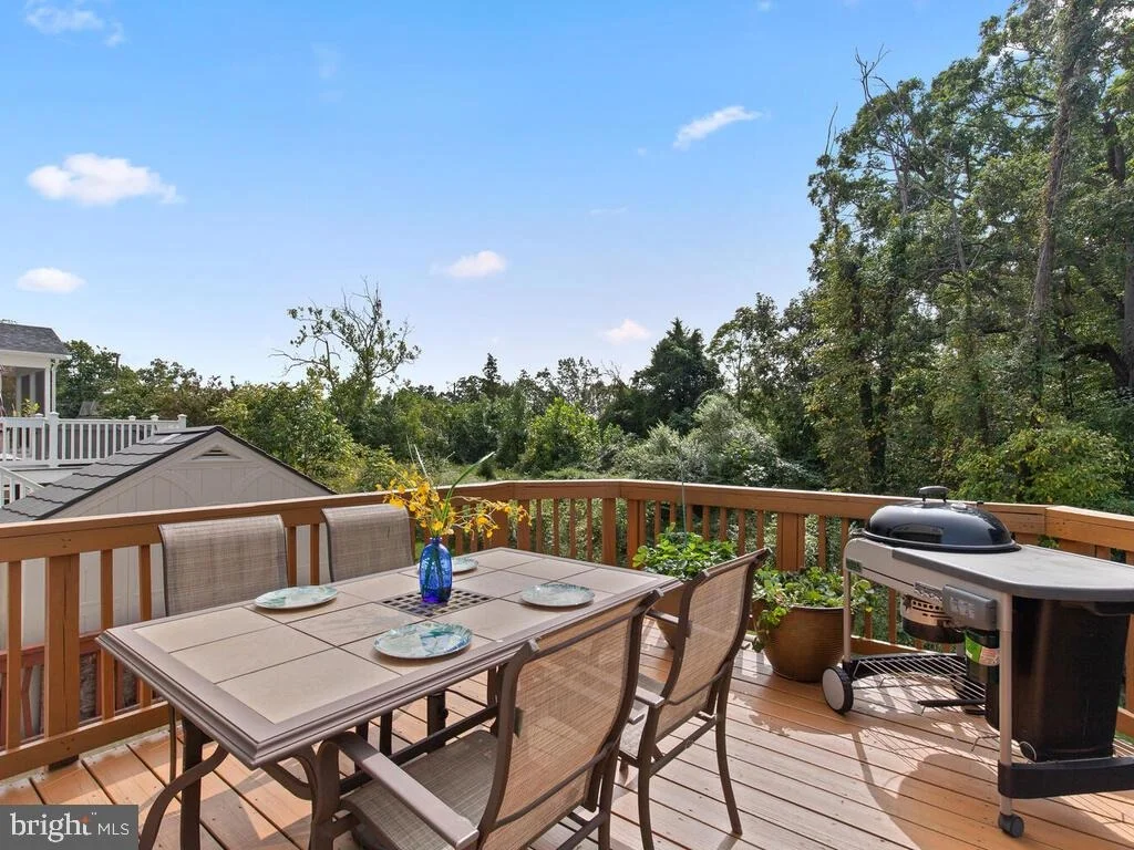 Photo of 6356 BEECHFIELD AVENUE
