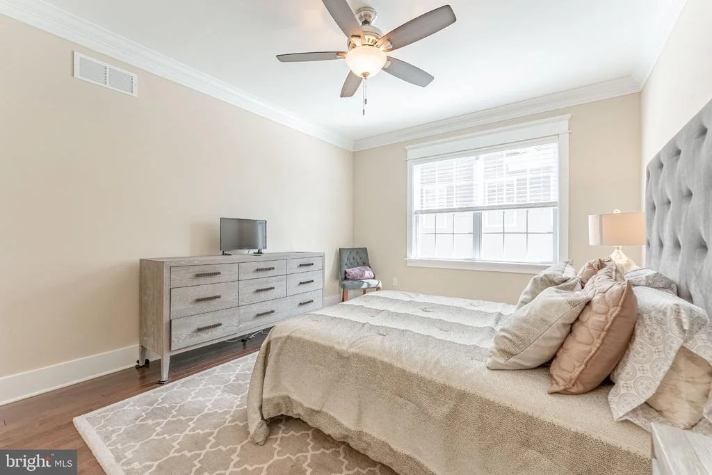 Photo of 305 QUIGLEY DRIVE