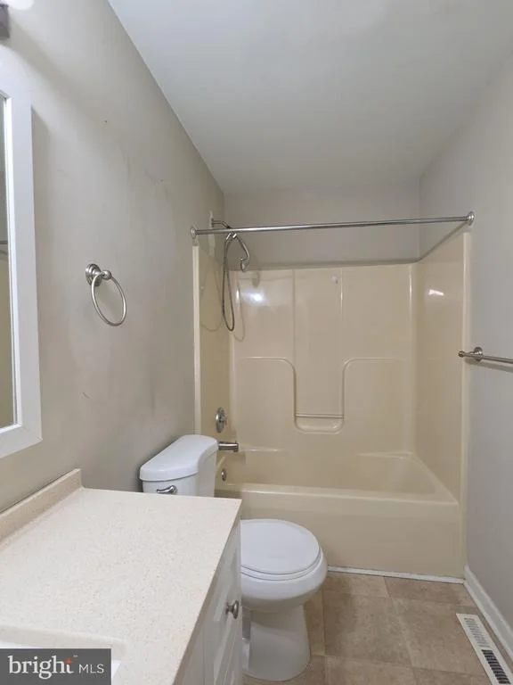 Photo of 341 RAINBOW LANE